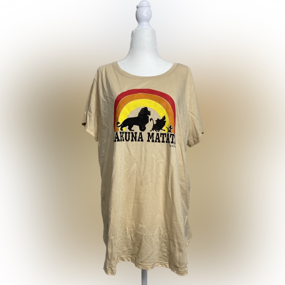 XX-Large Disney Lion King “Hakuna Matata” Short-Sleeve Graphic T-Shirt